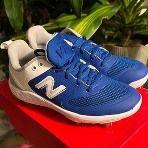 Women’s New Balance Softball Cleats Blue and White Athletic Shoes